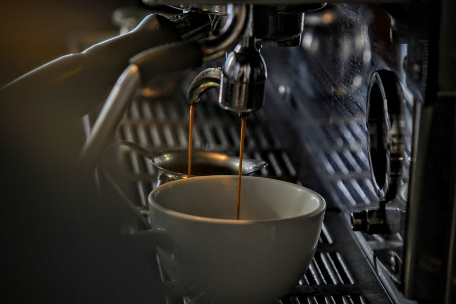 Cách pha cafe bằng máy
